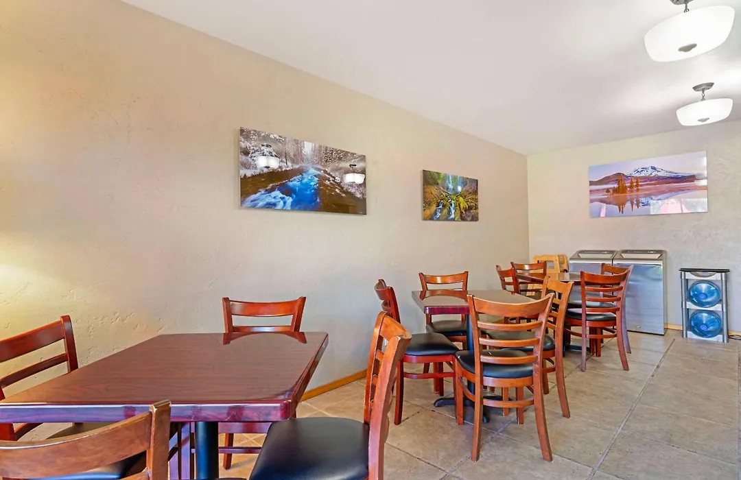 Best Western Ponderosa Lodge-1