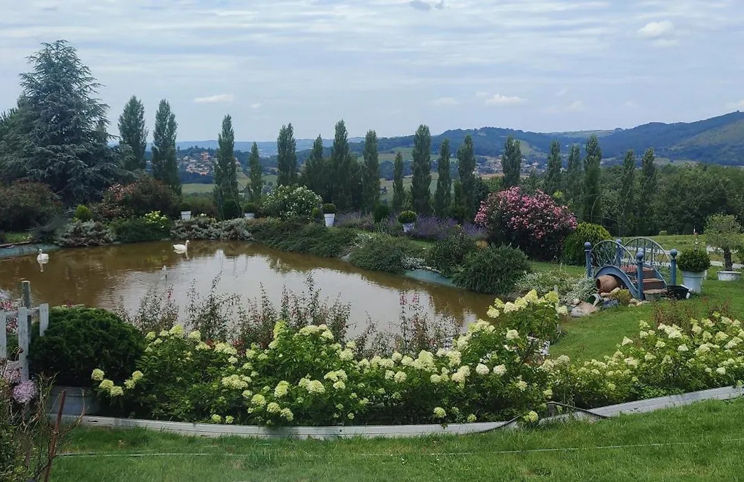 Domaine Le Lanis Chambre d'hôtes avec pscine-1
