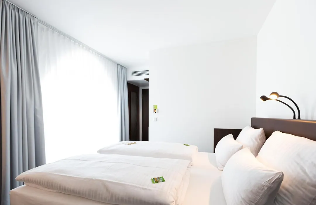Tobbaccon Hotel-1