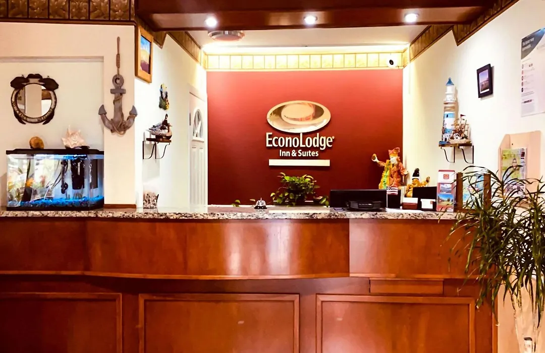 Econo Lodge Inn & Suites Old Saybrook - Westbrook-1