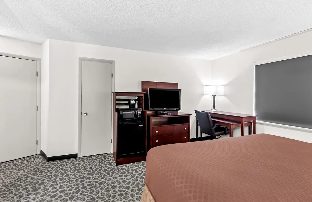 Red Lion Hotel Portland Airport-1