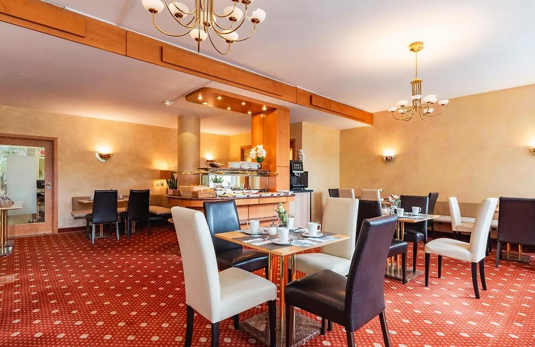 Hotel Rieker Stuttgart Hauptbahnhof-1