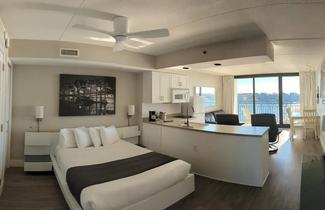 Harbor Inn-1