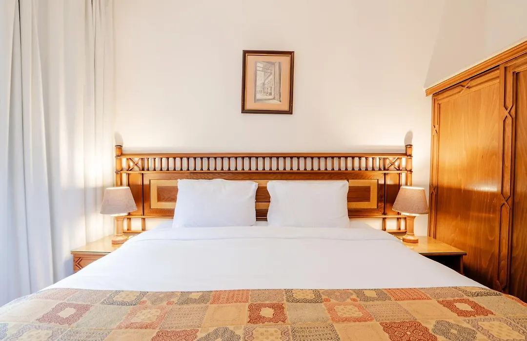 Om Kolthoom Hotel-1