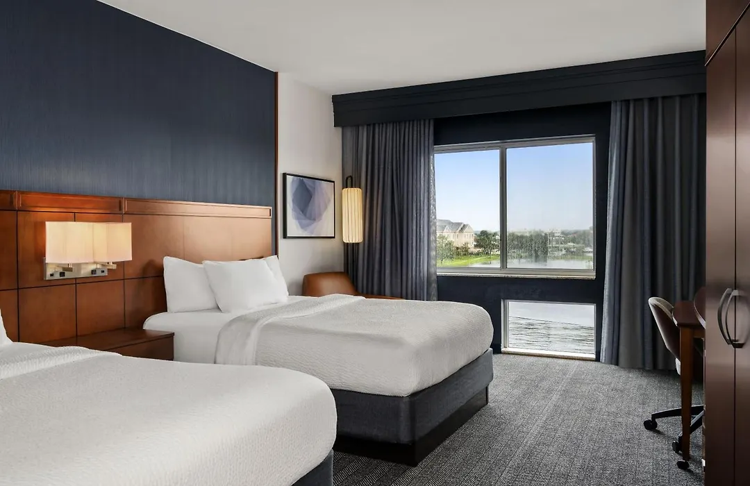 Courtyard By Marriott Evansville East-1