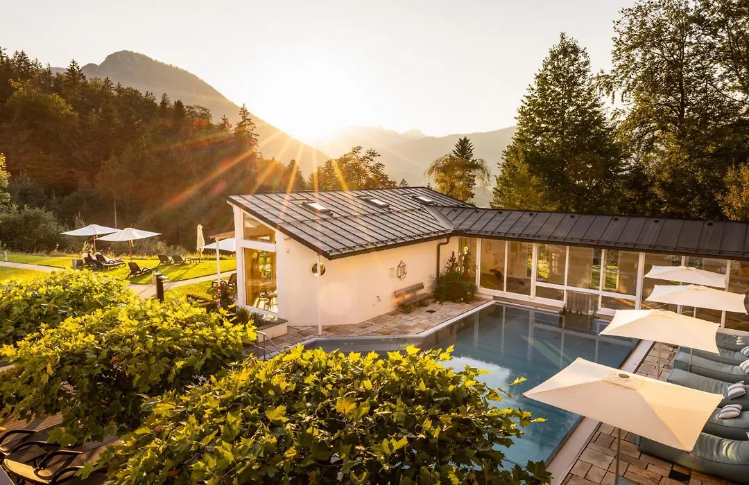 Alm-&Wellnesshotel Alpenhof-1