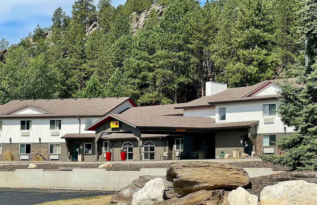 Super 8 By Wyndham Custer/Crazy Horse Area-1