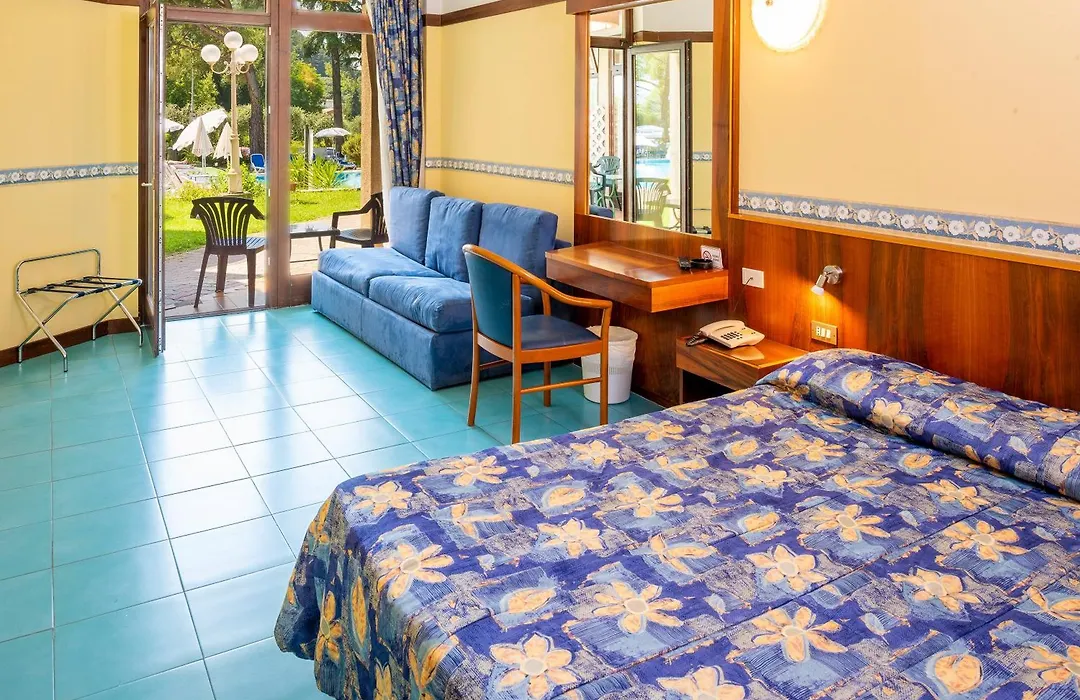 Hotel Royal-1