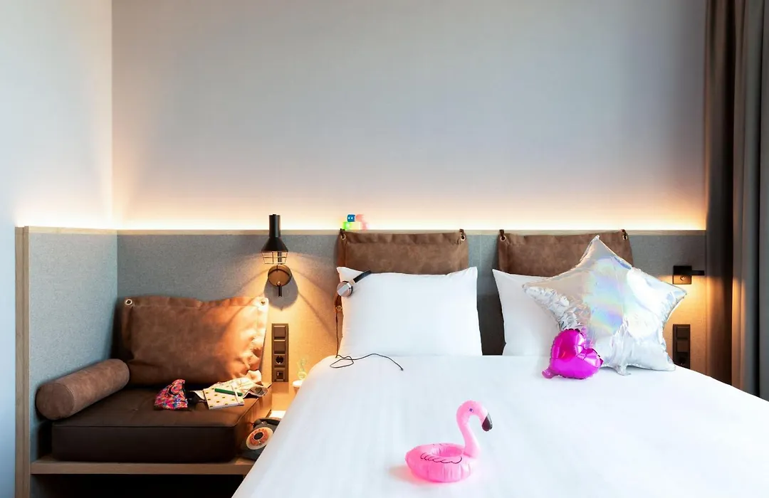 Moxy The Hague-1