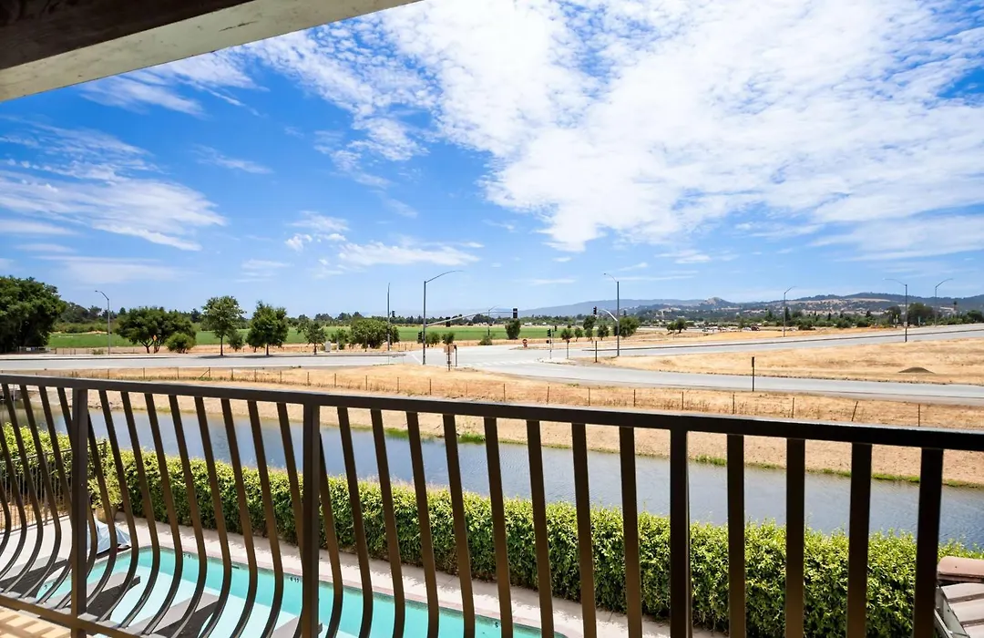 Hampton Inn Morgan Hill-1