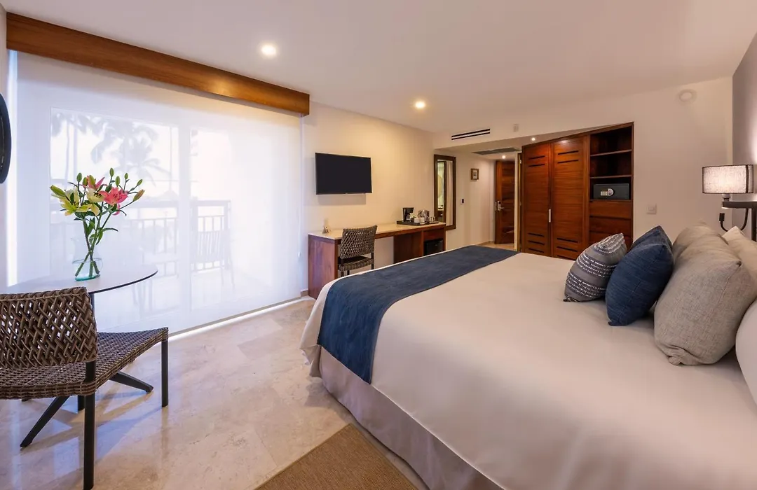 Buenaventura Grand Hotel & Great Moments-1