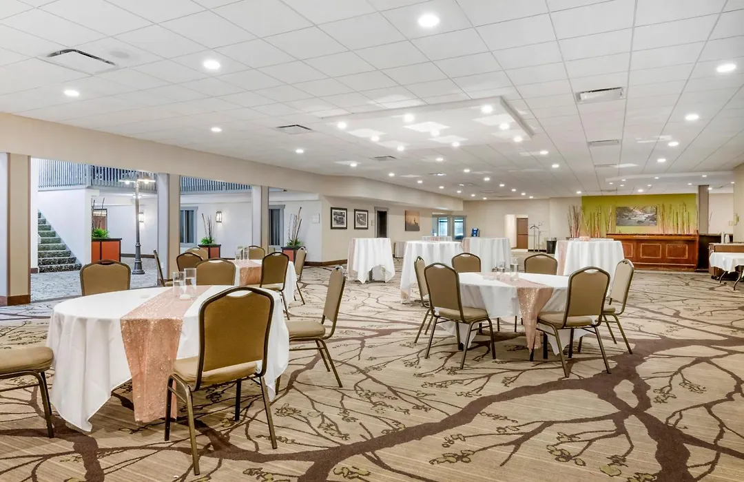 Best Western Plus New Ulm-1
