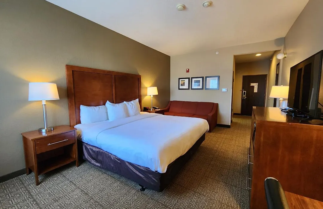 Comfort Inn Bolivar-1
