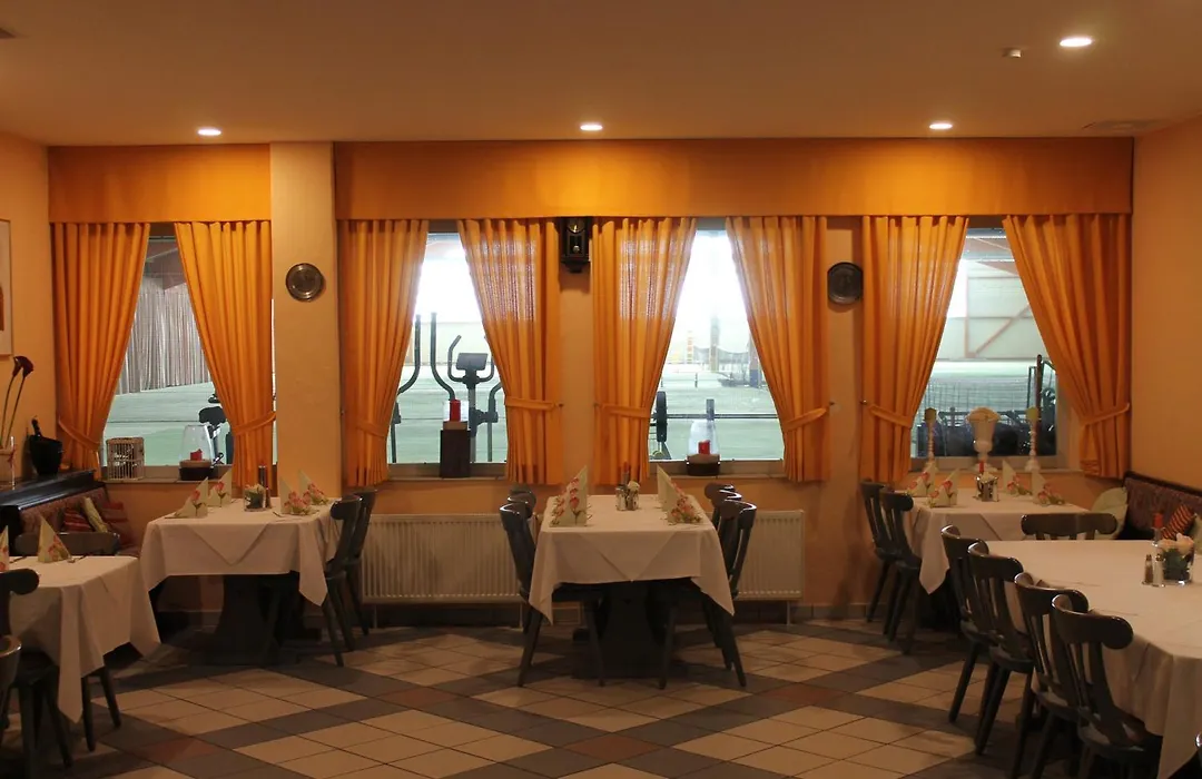 TOTO's Gasthaus-1