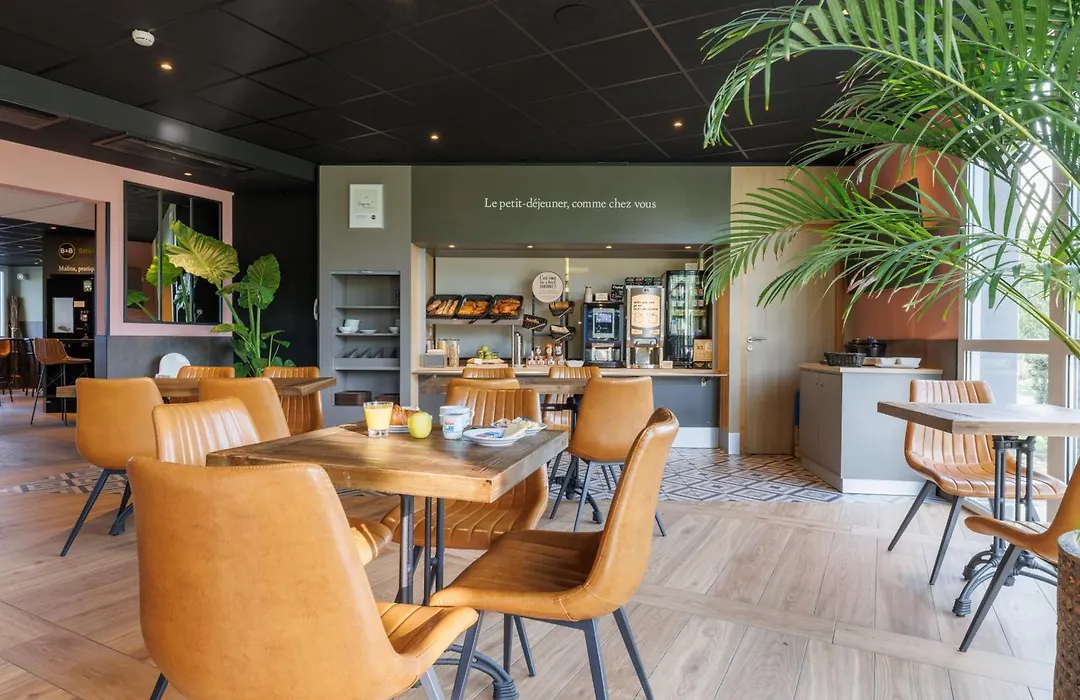 B&B HOTEL Clermont-Ferrand Nord Riom-1