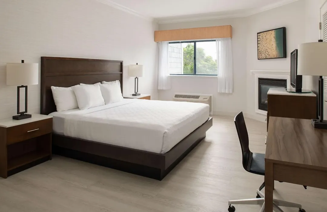 Best Western Plus All Suites Inn-1