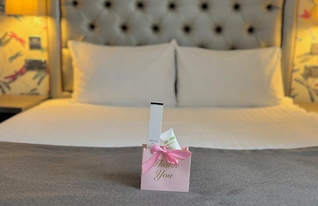 The Beverley Hotel London - Victoria-1
