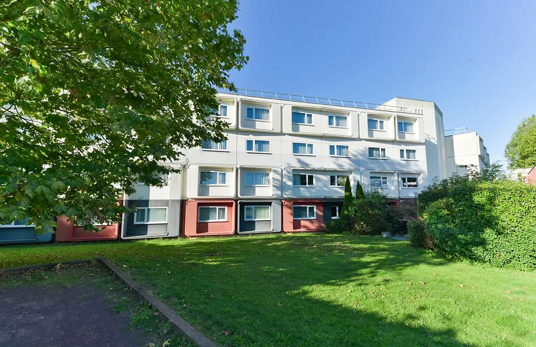 Golden Tulip Roissy Saint Witz-1