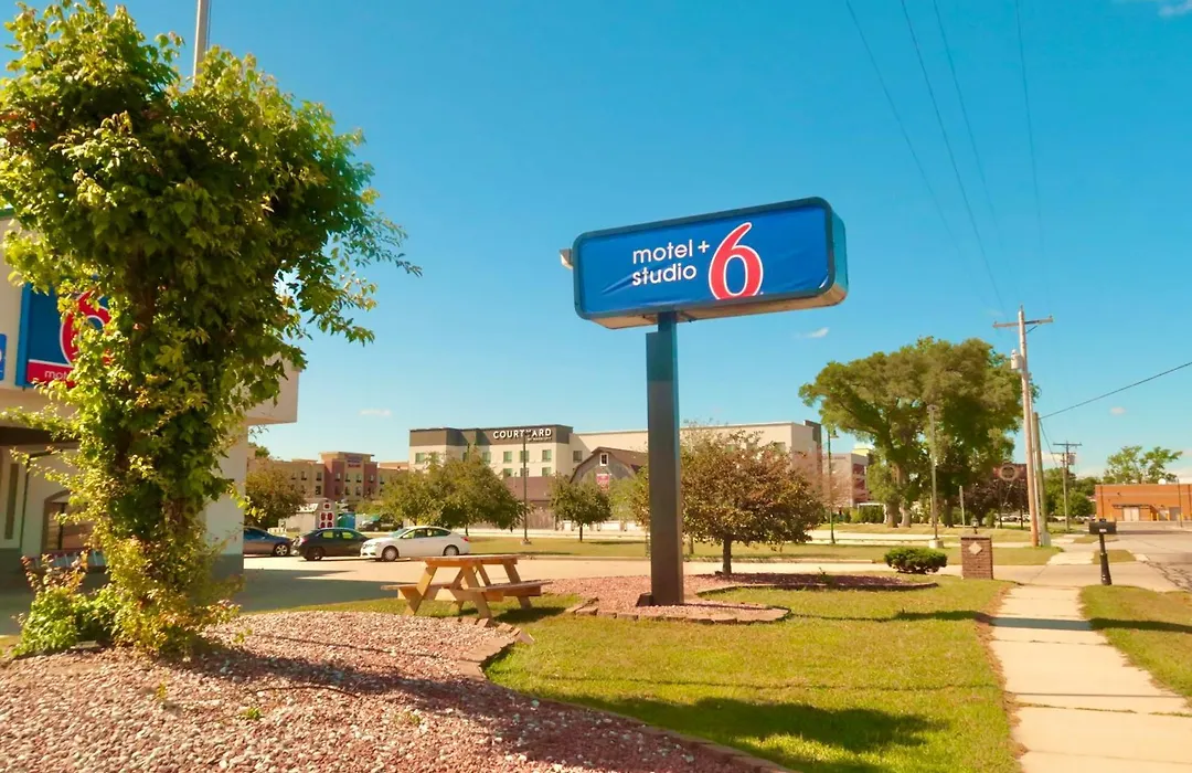 Motel 6 Elkhart, In-1