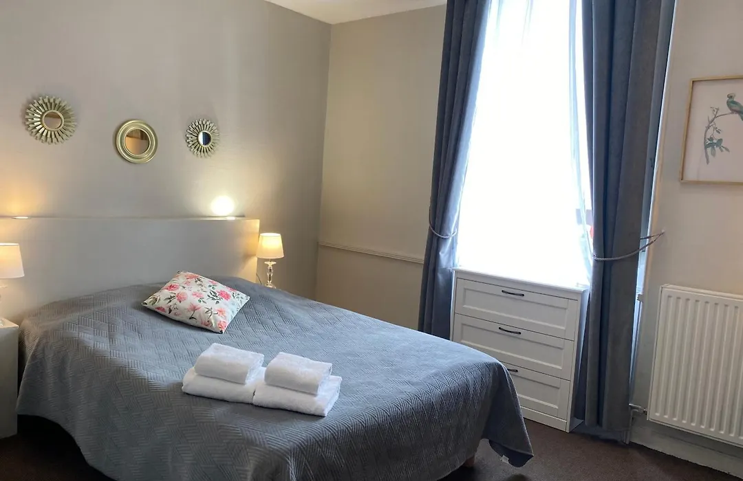 Hotel Saint Yves-1