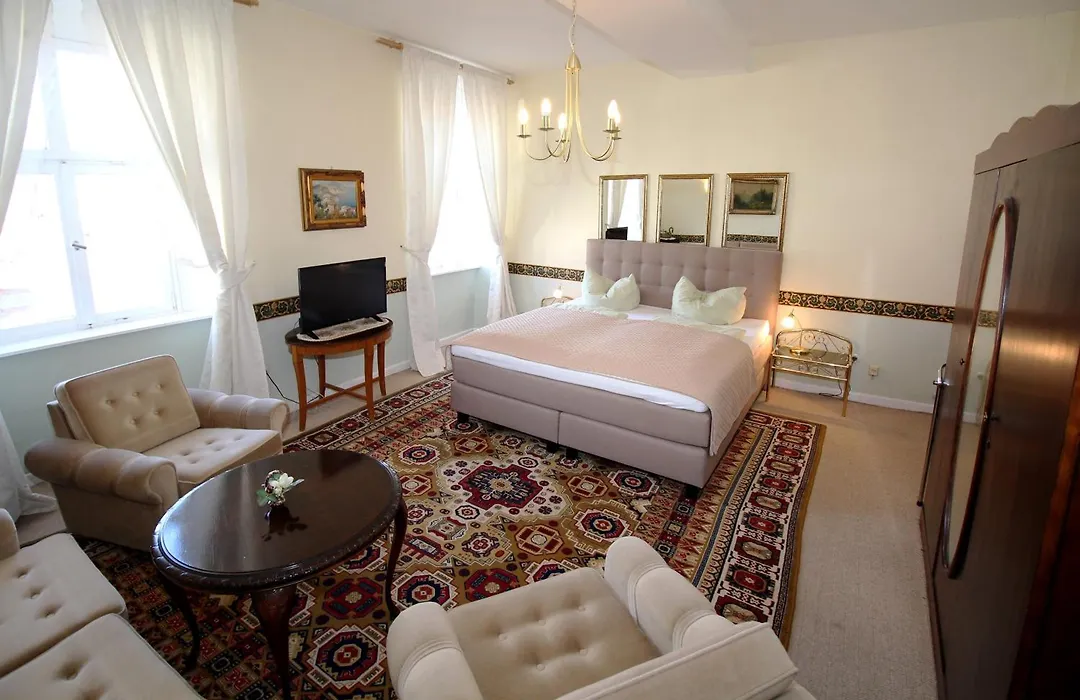 Hotel zum Schwan-1