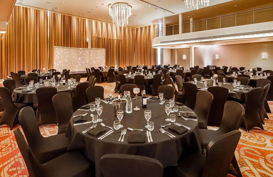 Holland House Hotel Cardiff By Sunday-1