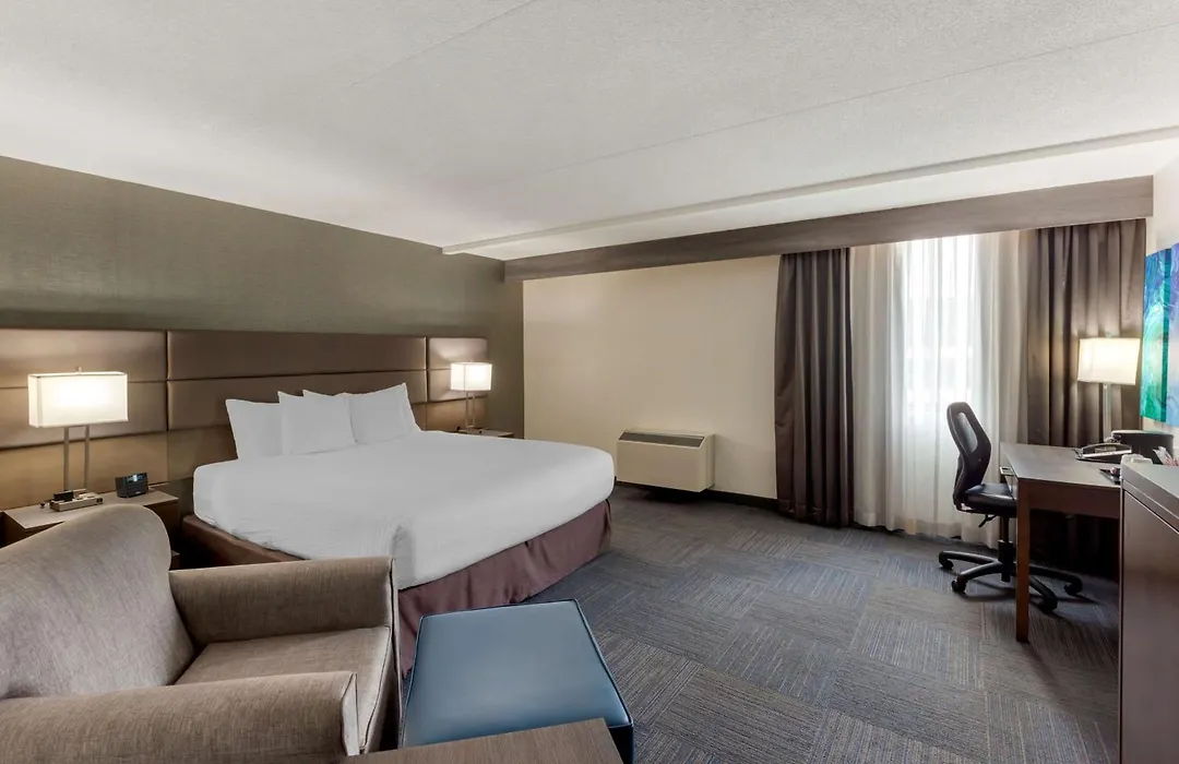 Best Western Plus Toronto Airport Hotel-1