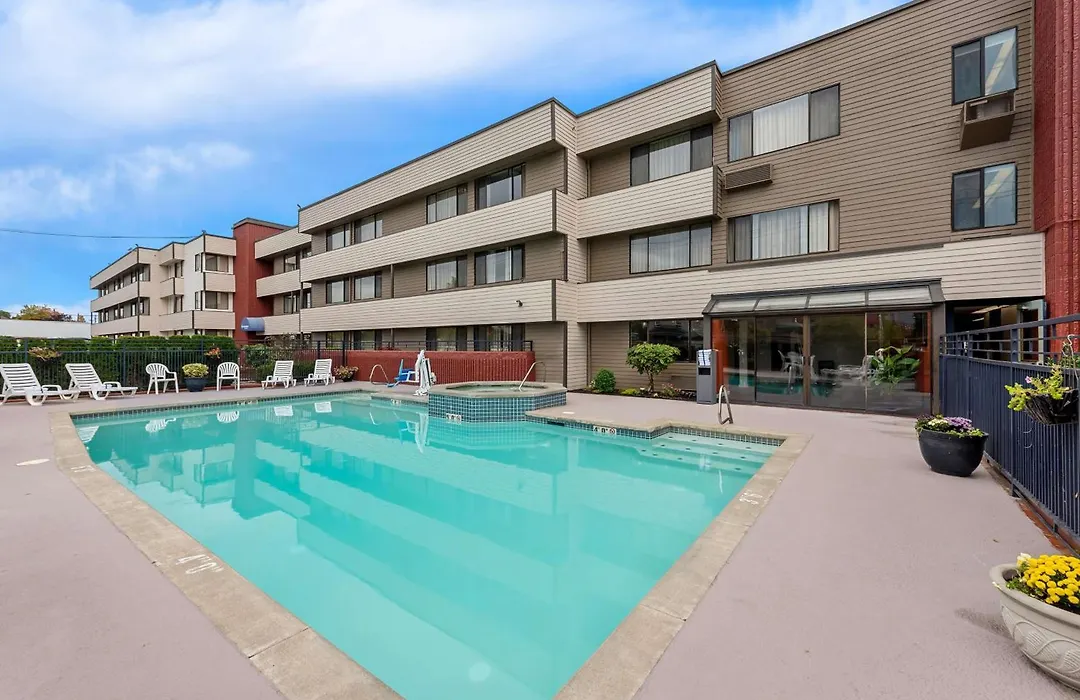 Best Western Cascadia Inn-1