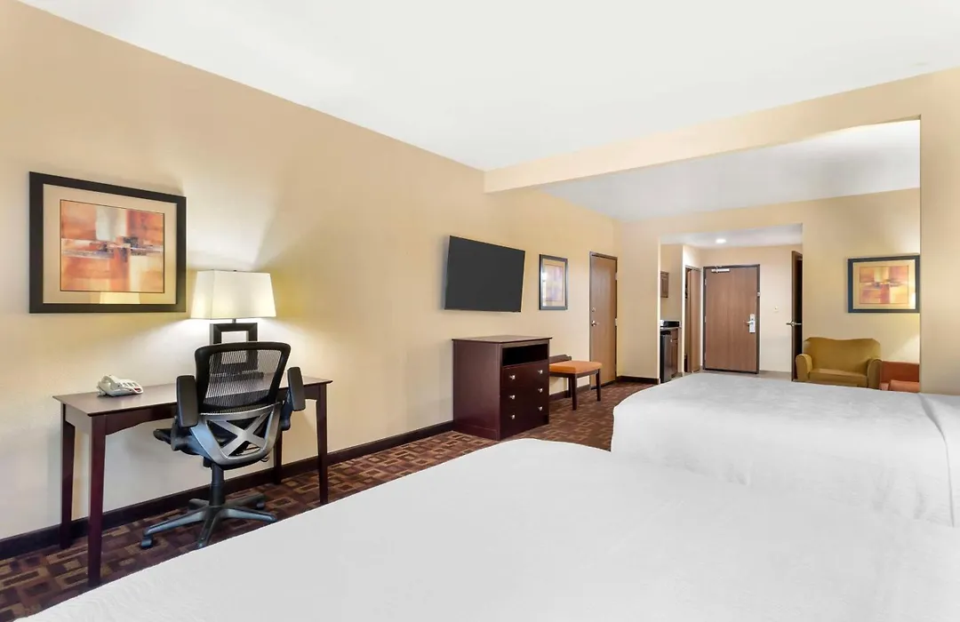 Best Western Plus Goliad Inn & Suites-1