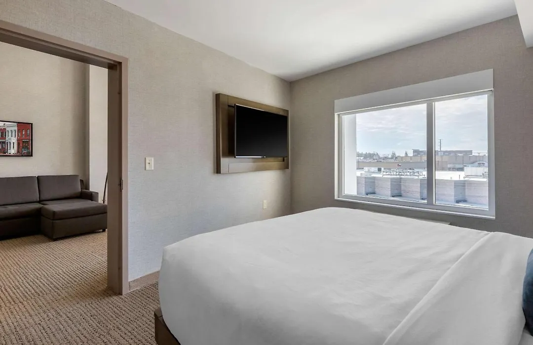Cambria Hotel West Orange-1