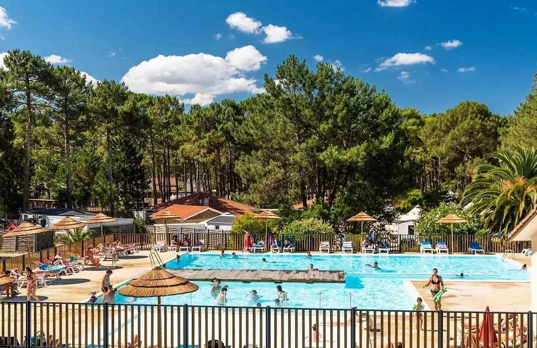 Camping 4 étoiles - Parc aquatique - eeic0g-1