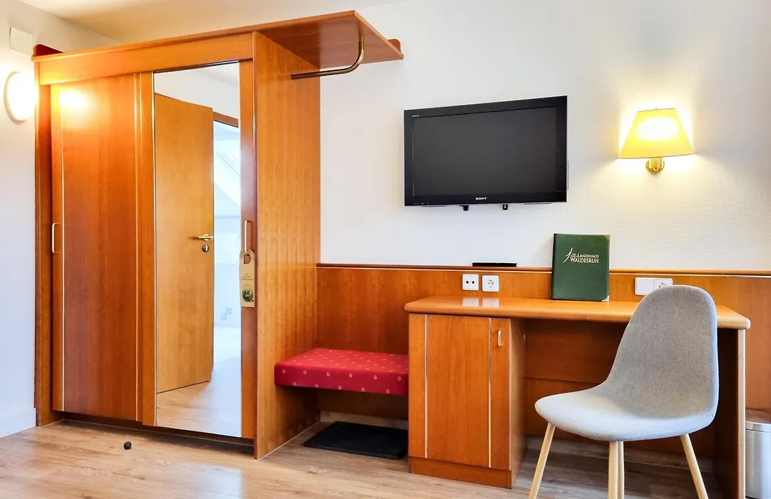 Hotel Landhaus Waldesruh-1