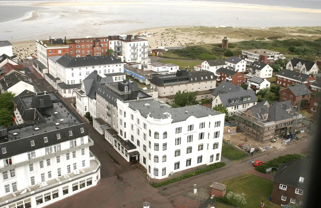 Hotel Villa Weststrand-1
