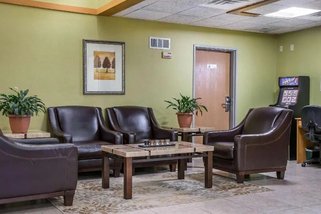 Econo Lodge-1