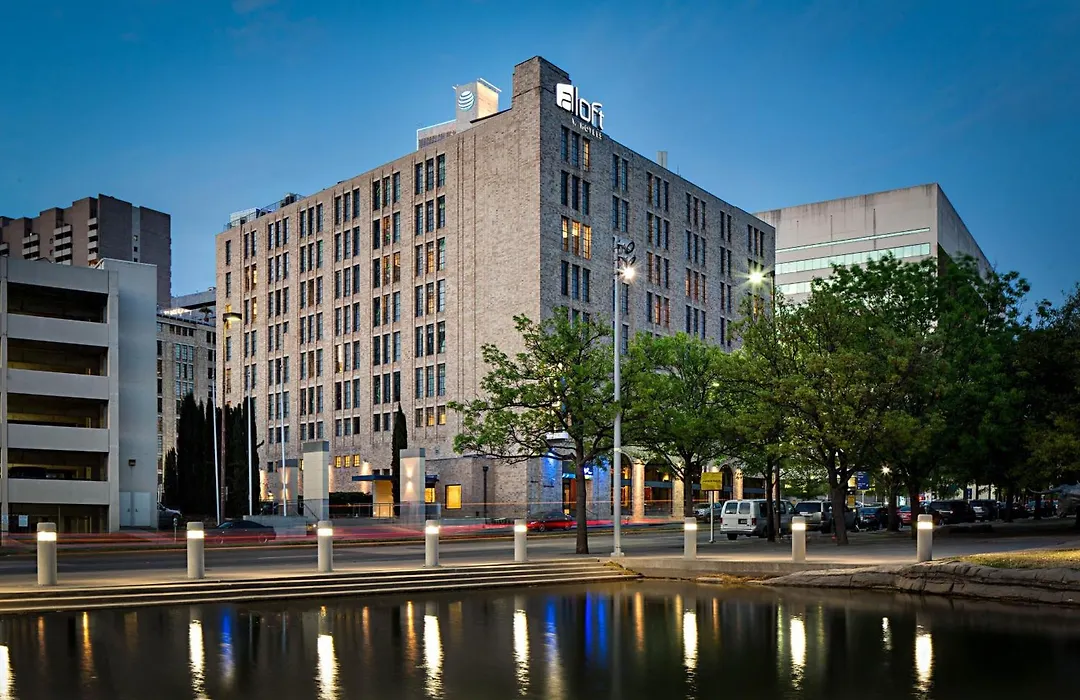 Aloft By Marriott Dallas Downtown-1