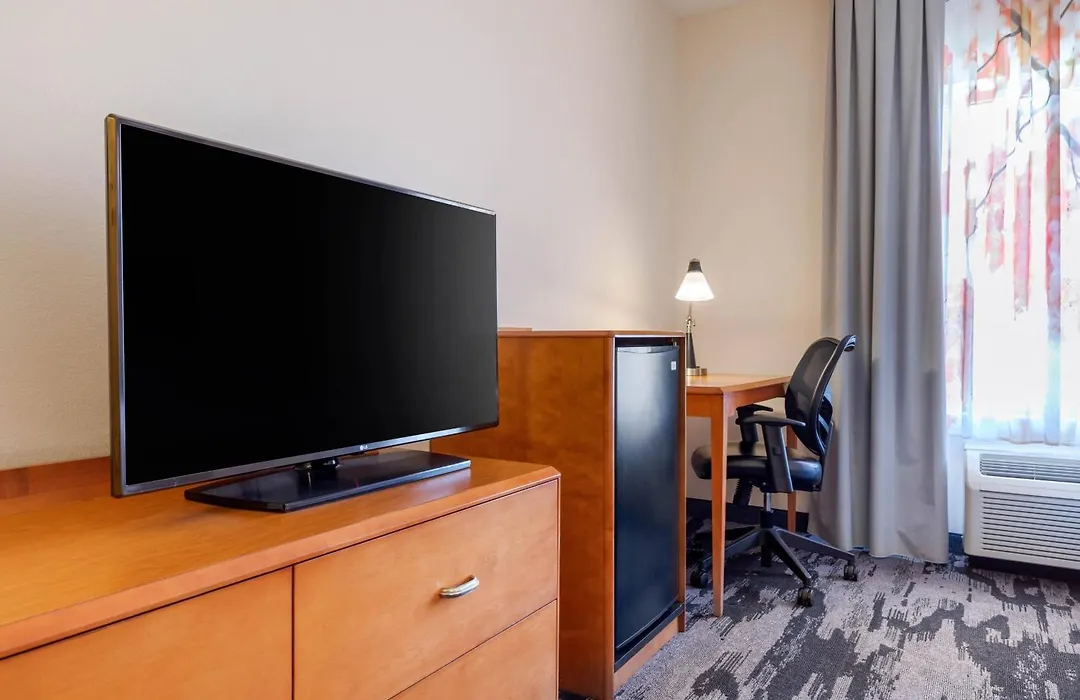 Fairfield Inn & Suites By Marriott Rockford-1