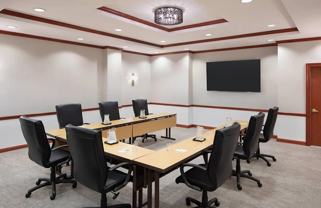 Courtyard By Marriott Stamford Downtown-1