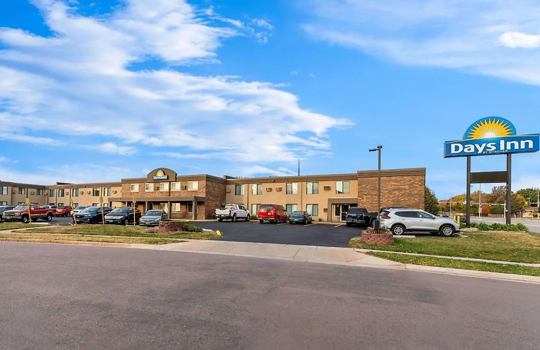Days Inn By Wyndham Sioux Falls-1