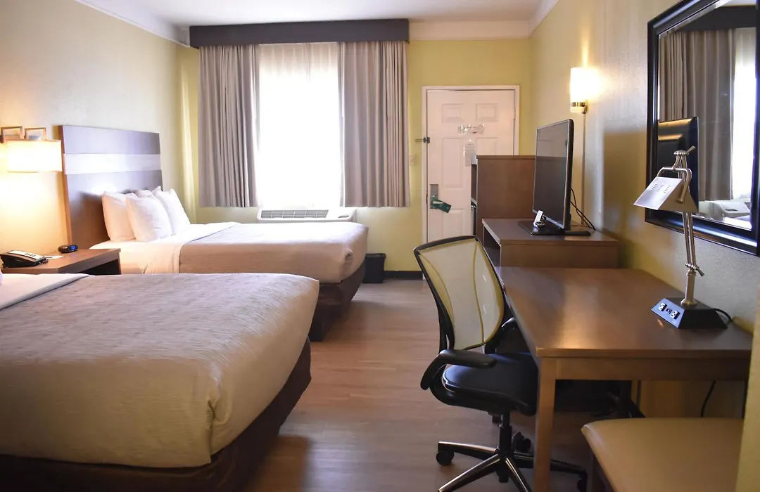 Quality Inn & Suites Gallup I-40 Exit 20-1