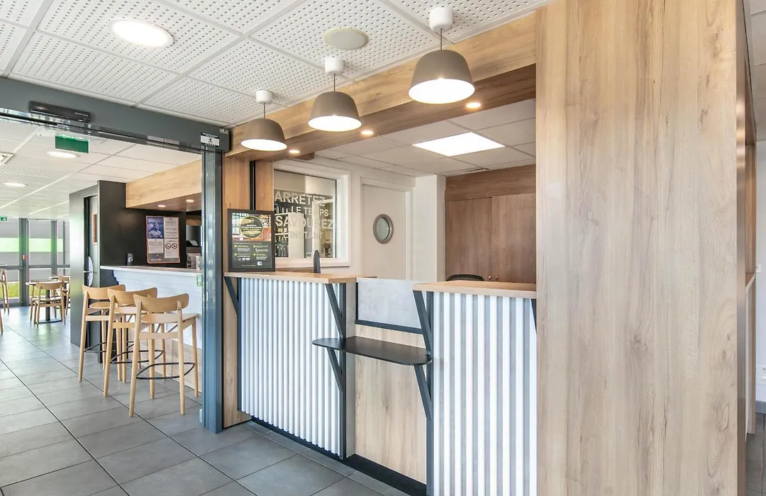 Première Classe Lyon Est - Saint Quentin Fallavier - Aéroport-1