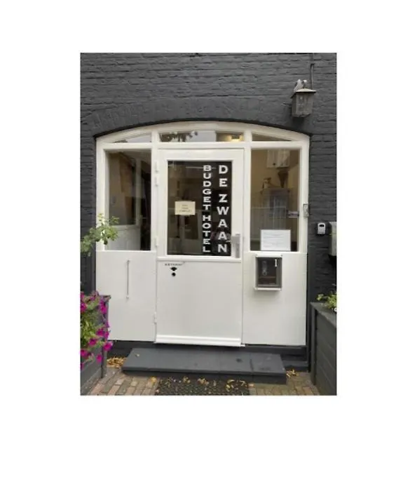 Budgethotel de Zwaan-1