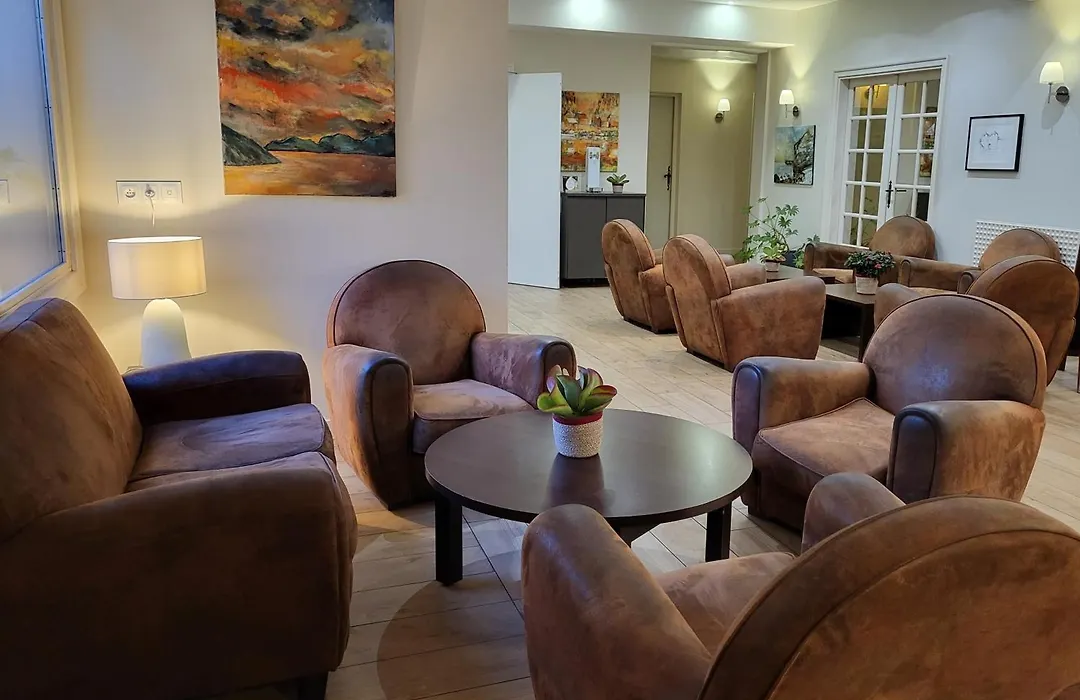 Best Western Blanche de Castille Dourdan-1