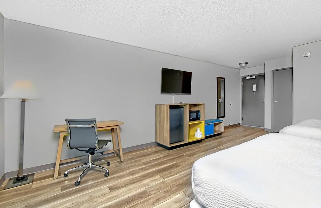 Days Inn By Wyndham Novato/San Francisco-1