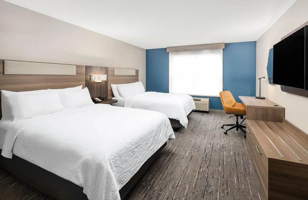 Holiday Inn Express & Suites - Green Bay East By Ihg-1