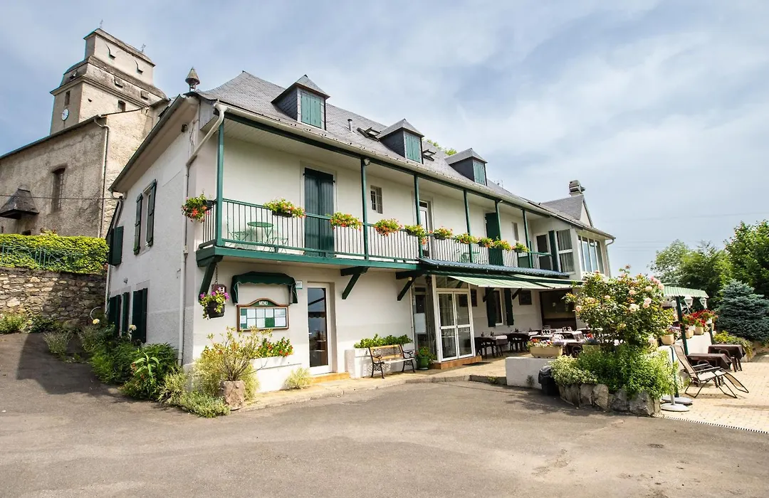 Auberge Le Cabaliros-1