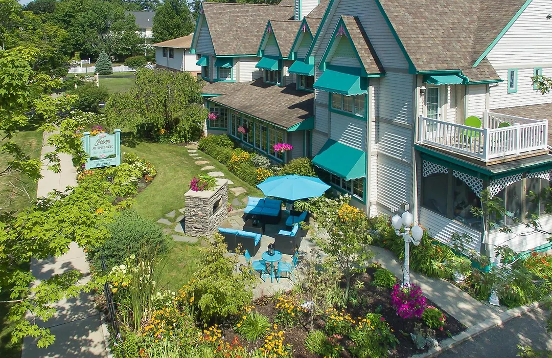 Inn At The Park Bed And Breakfast-1