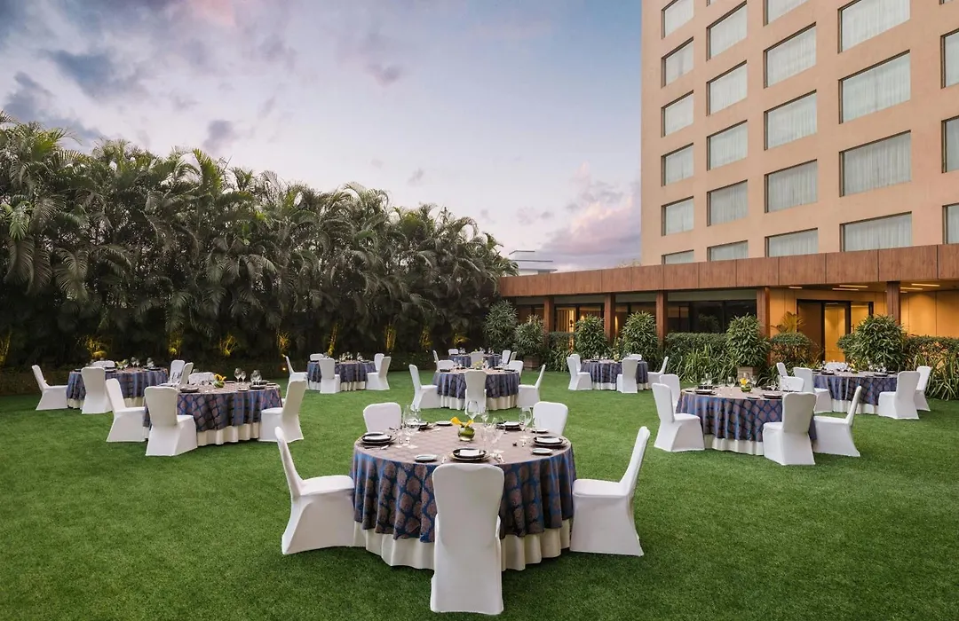 Courtyard By Marriott Mumbai International Airport-1