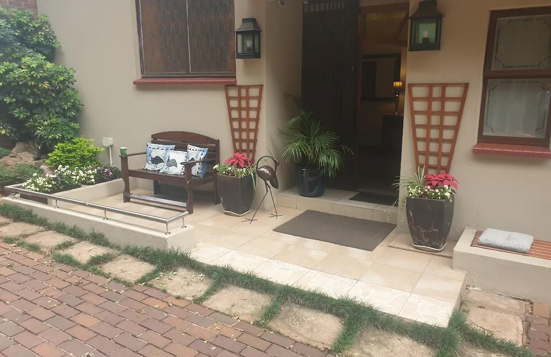 125 on Van Buuren Road Guest House-1