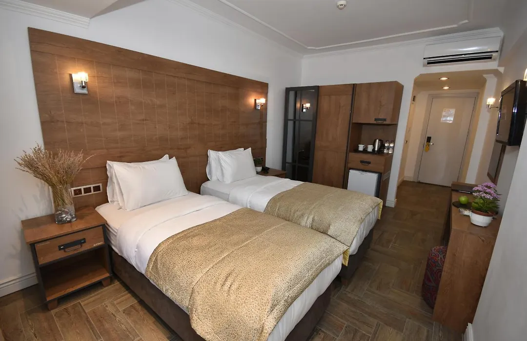 Aurasia Beach Hotel-1
