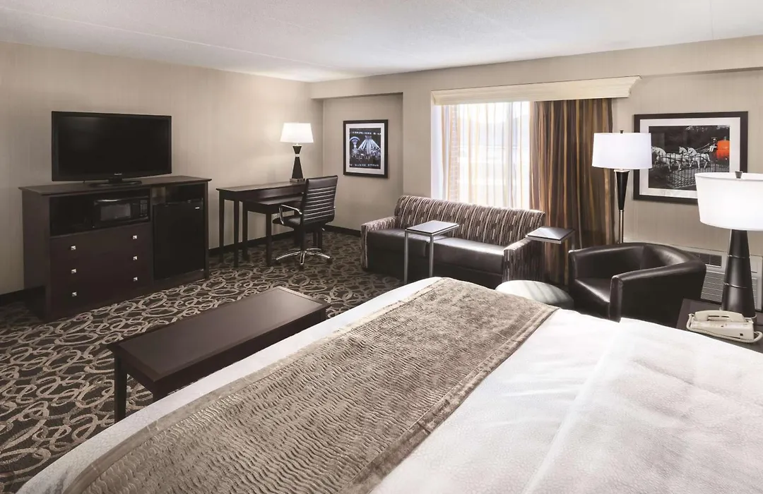 Best Western Ramkota Hotel Aberdeen-1
